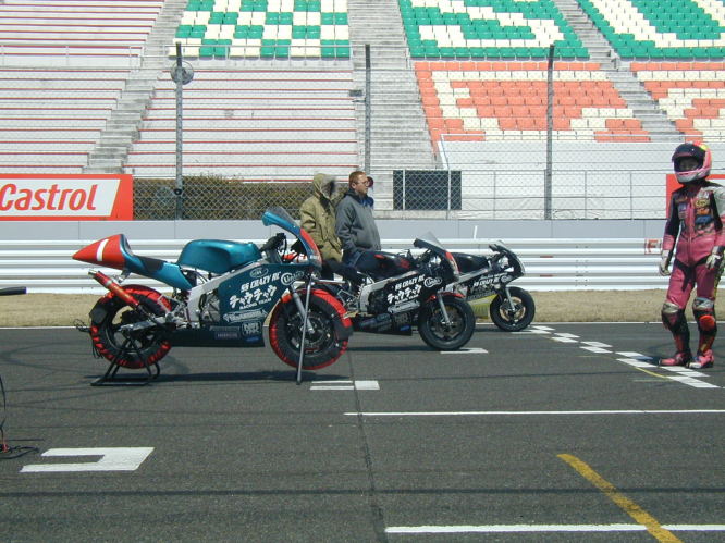 �t�����g���[�́A�`���E���l�q�e�`�[�����Ɛ�ł��B