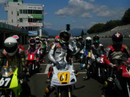 �P����ڂ̗\�I�O